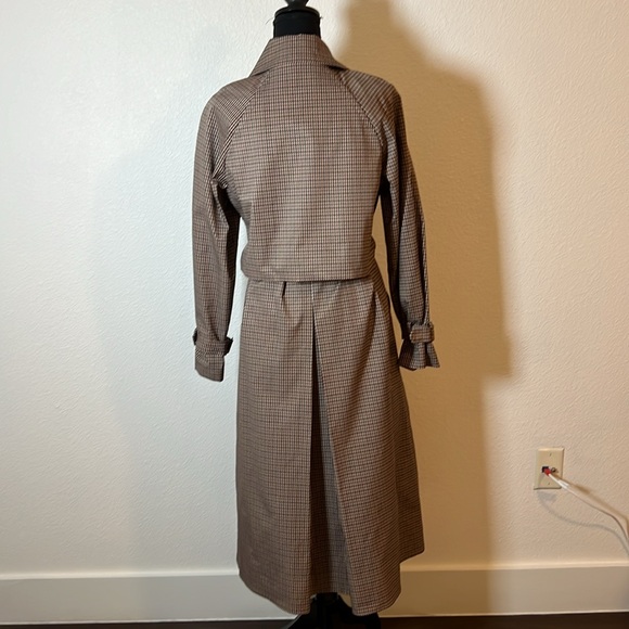 NWT Bernardo Houndstooth Trench Coat with Hidden buttons and belt size Small - Picture 3 of 10